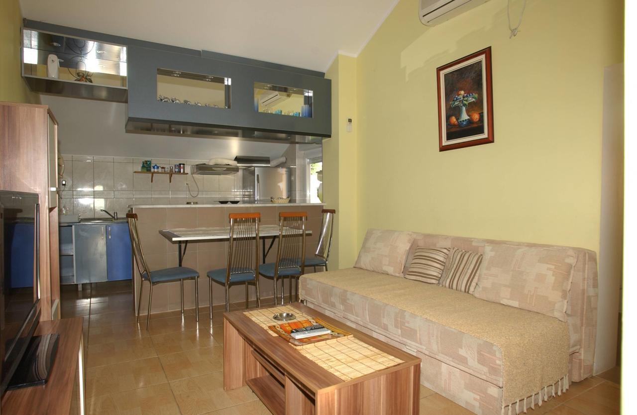 Mm Kovacevic Apartments Petrovac エクステリア 写真